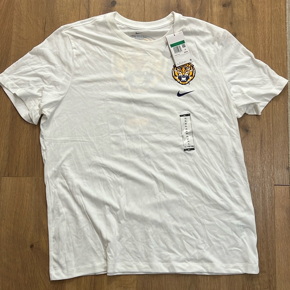 Nike NWT LSU shirt